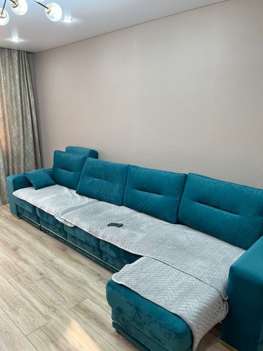 Продам диван в отличном состояний