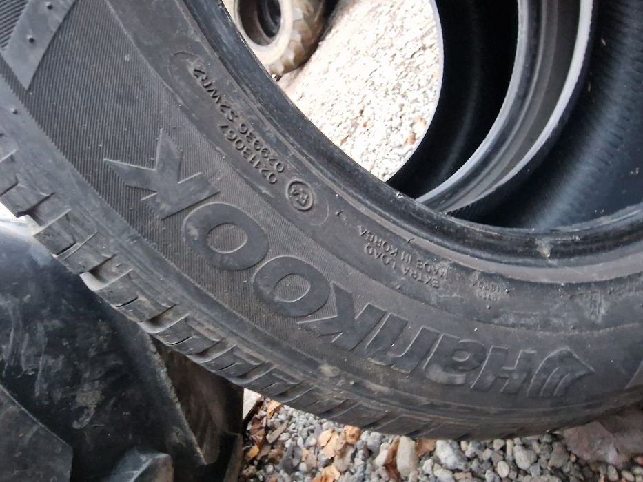 Anvelope 235/55R17 marca Hankook, DOT 2021,6 mm