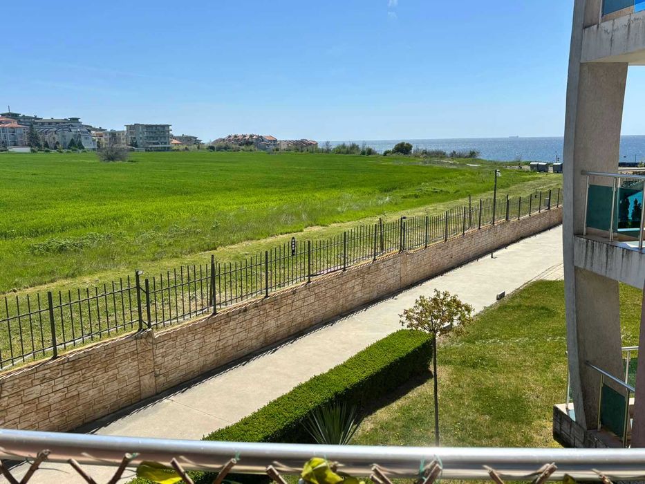 Продава се Едностаен апартамент в с. Равда, Област Бургас - 30 кв.м за 910 €/кв.м - Снимка #1