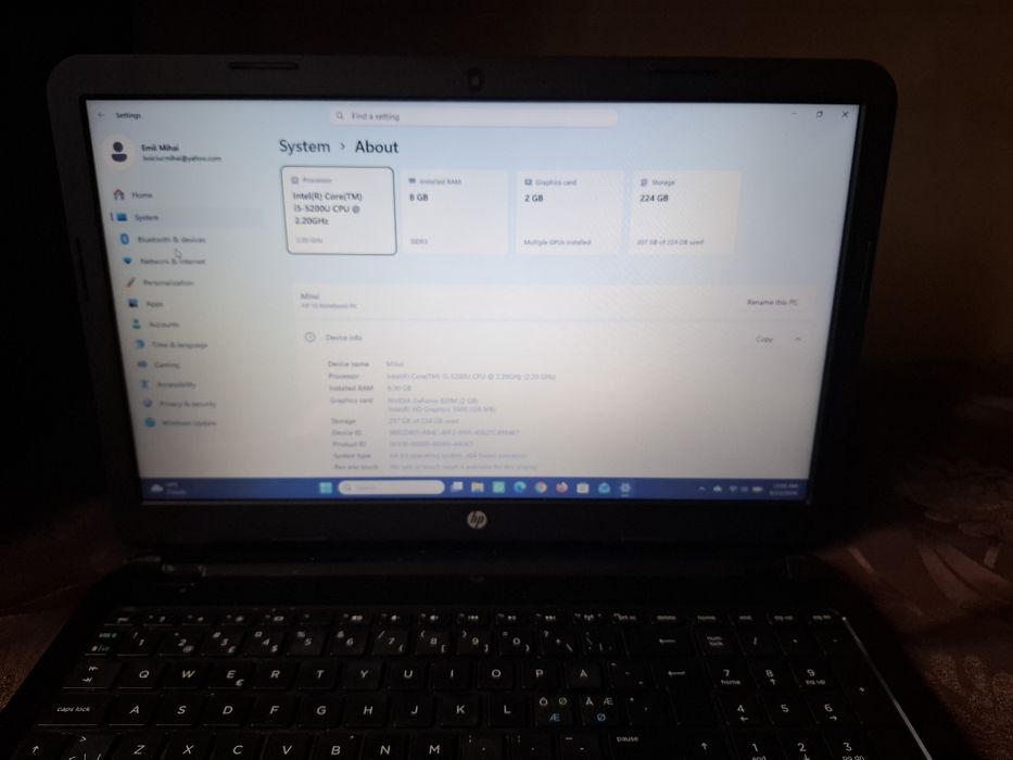 Vând laptop HP I5 gen5l 5