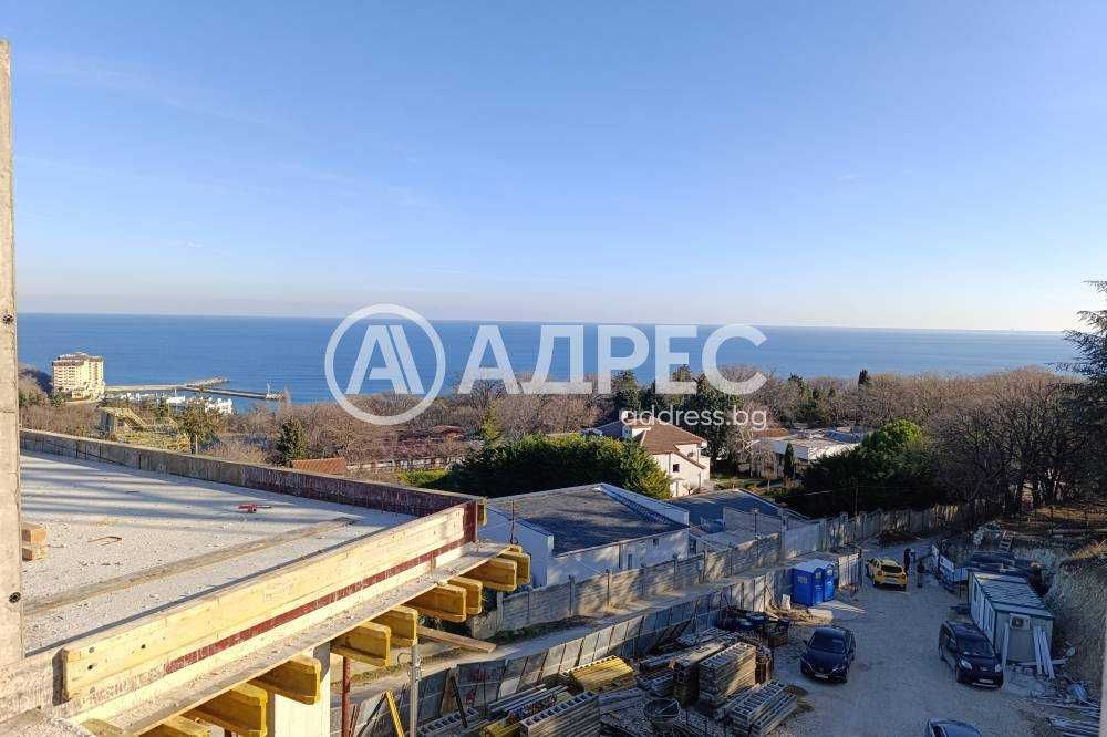 Тристаен апартамент, к.к. Слънчев ден, гр. Варна