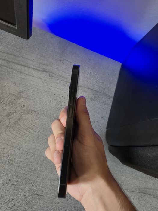 Iphone 16 pro black