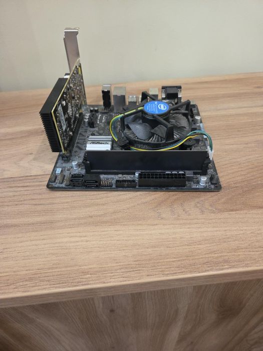 Комплект Intel Core i3 + ASRock H510M + RX 550 + 8GB DDR4