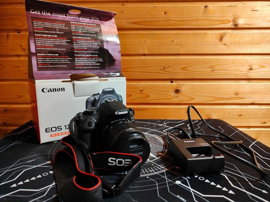 Camera Canon EOS 1200D