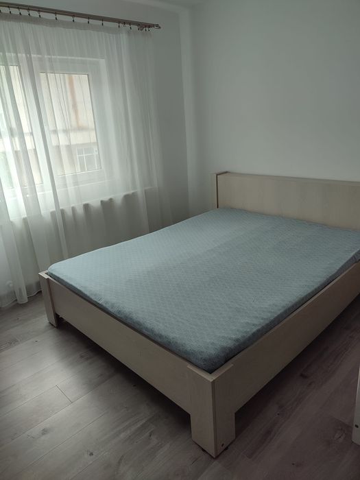 Vând apartament in Curtea de Arges decomandat,56mp², zona Confectii
