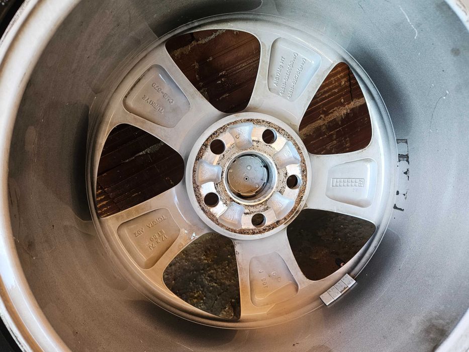 Оригинални лети джанти 17" Toyota