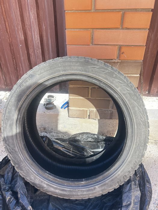 Продам зимние шины
