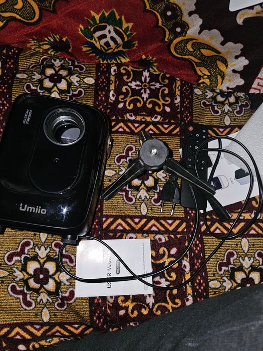 Wi-Fi router va fleshka2TB va Proektor sotiladi