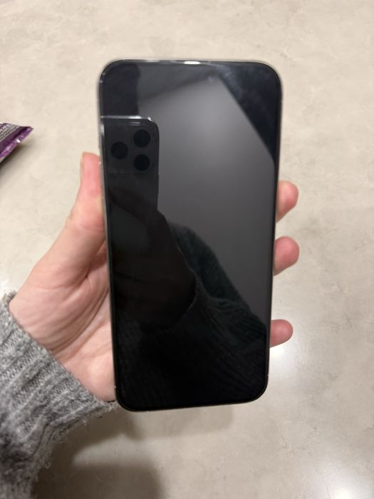 Продам айфон 15 pro max 256гб