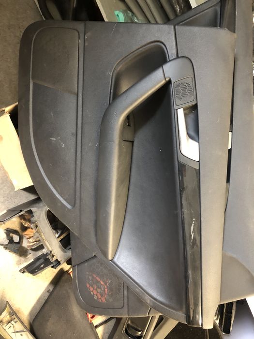 Кори Тапети Врати Ауди А3 спортбег кожа 2009г