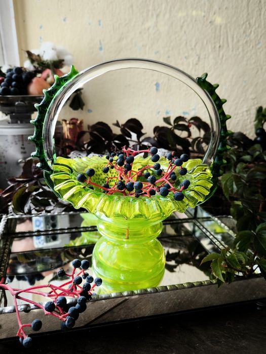 Купа/ кошница цветно стъкло