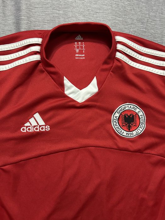 Tricou Adidas.