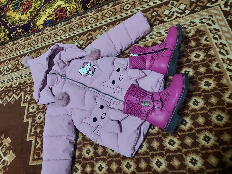 Kurtka sapochka sotiladi