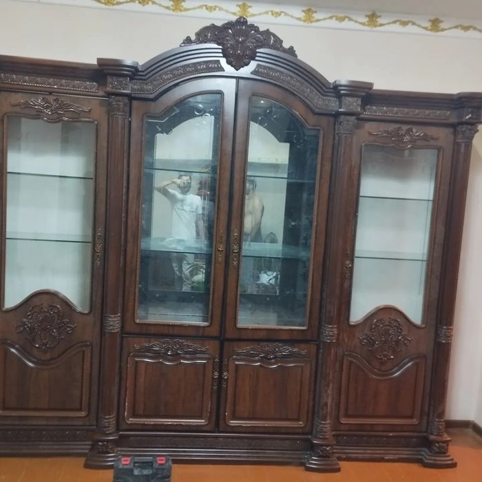 Xarxil turdagi mebilarni yegamiza