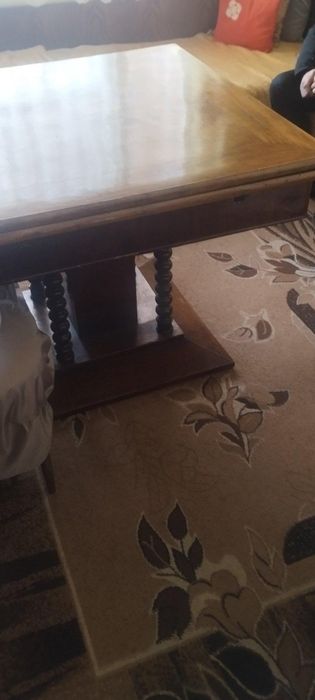 Разтегателна маса