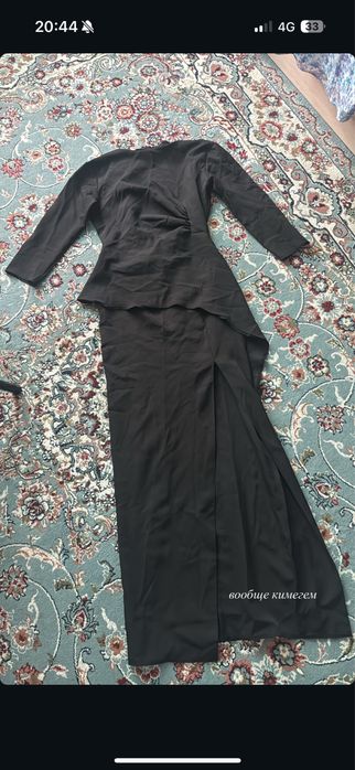 Киім мүлдем КИІЛМЕГЕН, туркестан