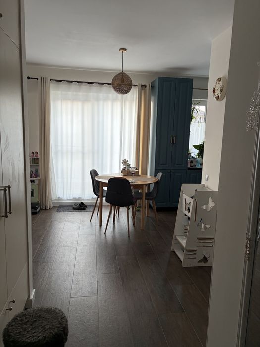 Apartament 3 camere, 72 mp