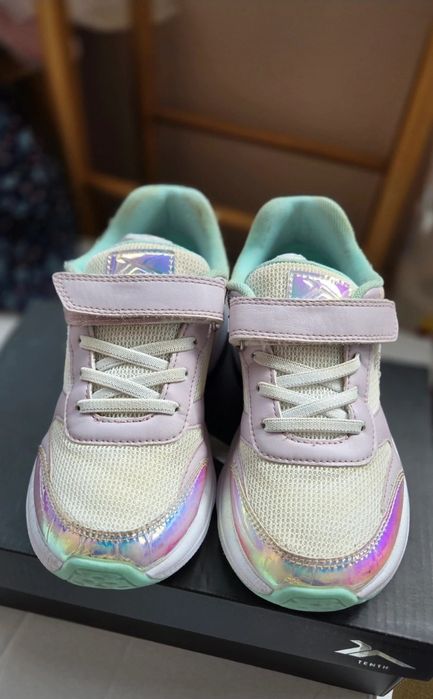 Adidasi fete Decimas Tenth. Marimea 34