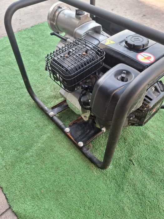 Бензинова водна помпа