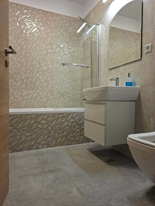 Apartament 3 camere de vânzare