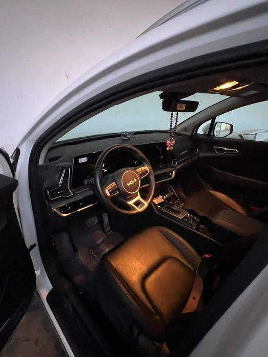 kia sportage sotiladi