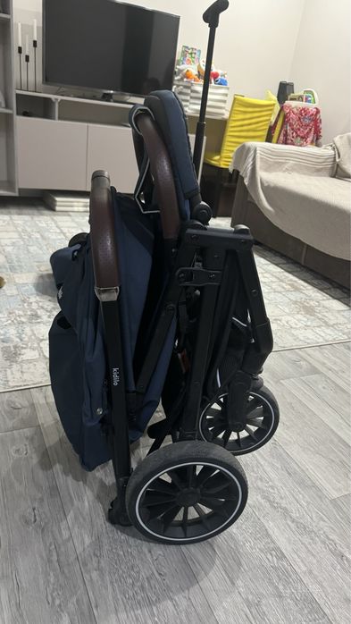 Продам коляску kidilo