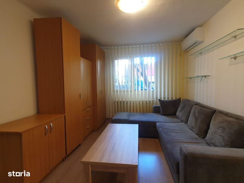 Vand apartament cu 2 camere Vlaicu parter