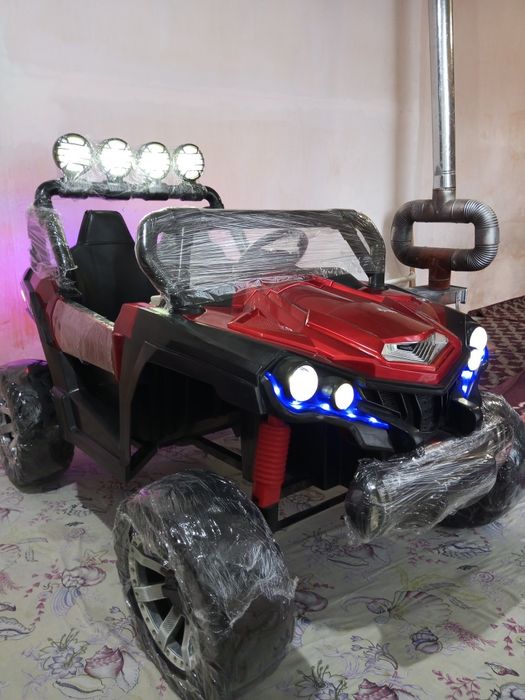 Detskiy mashinka Baggi 4×4