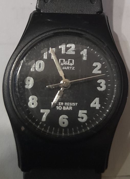 Q&Q,  дамски,кварцов часовник