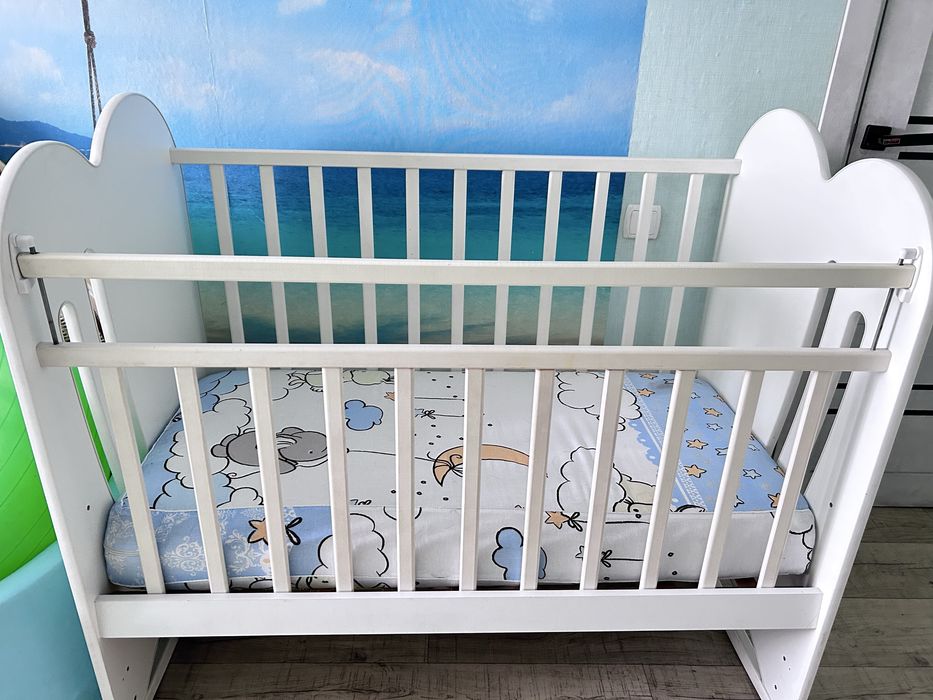 Кроватка детская