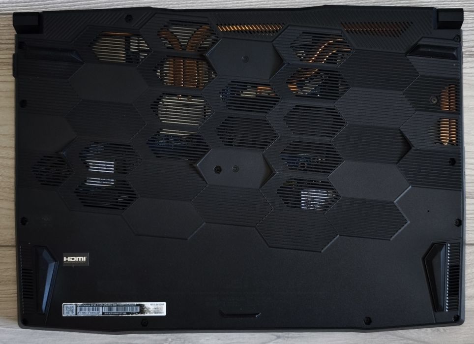 Laptop MSI Katana GF66 FHD 144Hz/i7-11800H/16GB/512SSD/RTX 3050 Ti 4GB