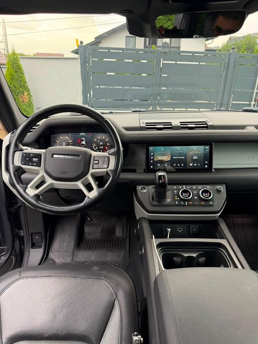 Range Rover Defender 3.0 BENZINA -P400 (CAI)