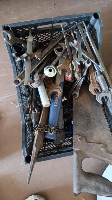 Инструменты слесарные