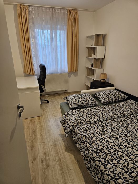 Inchiriez apartament 3 camere