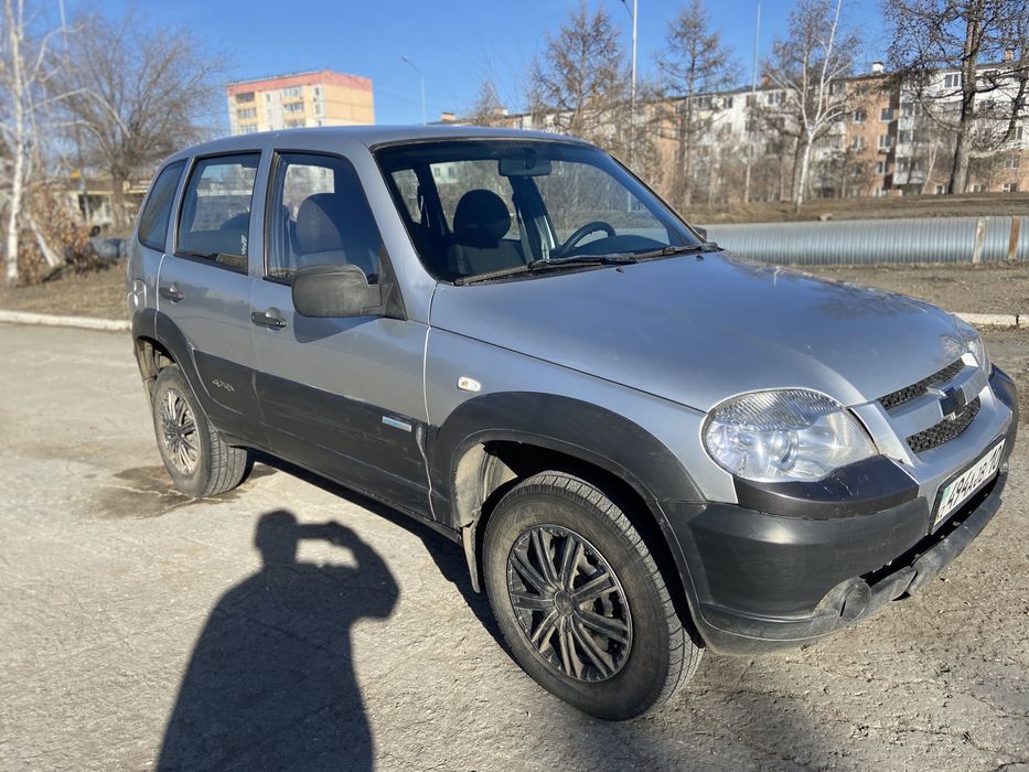 Шевролет Нива 2011 год