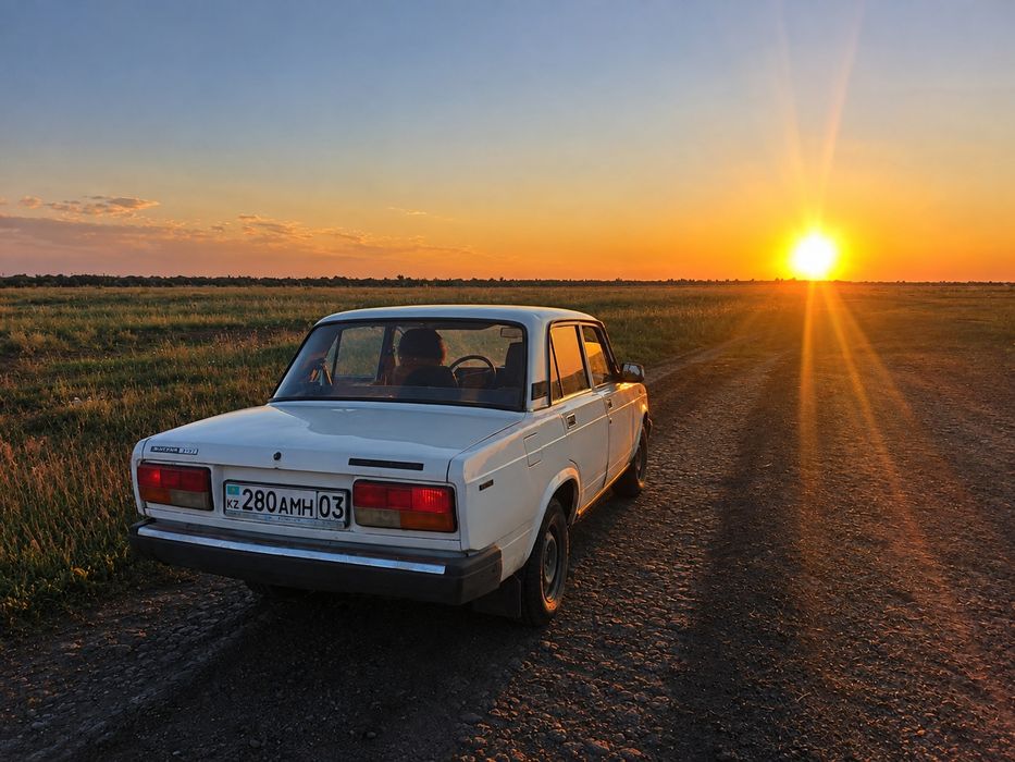 Продам ваз2107  инжектор  2005 год