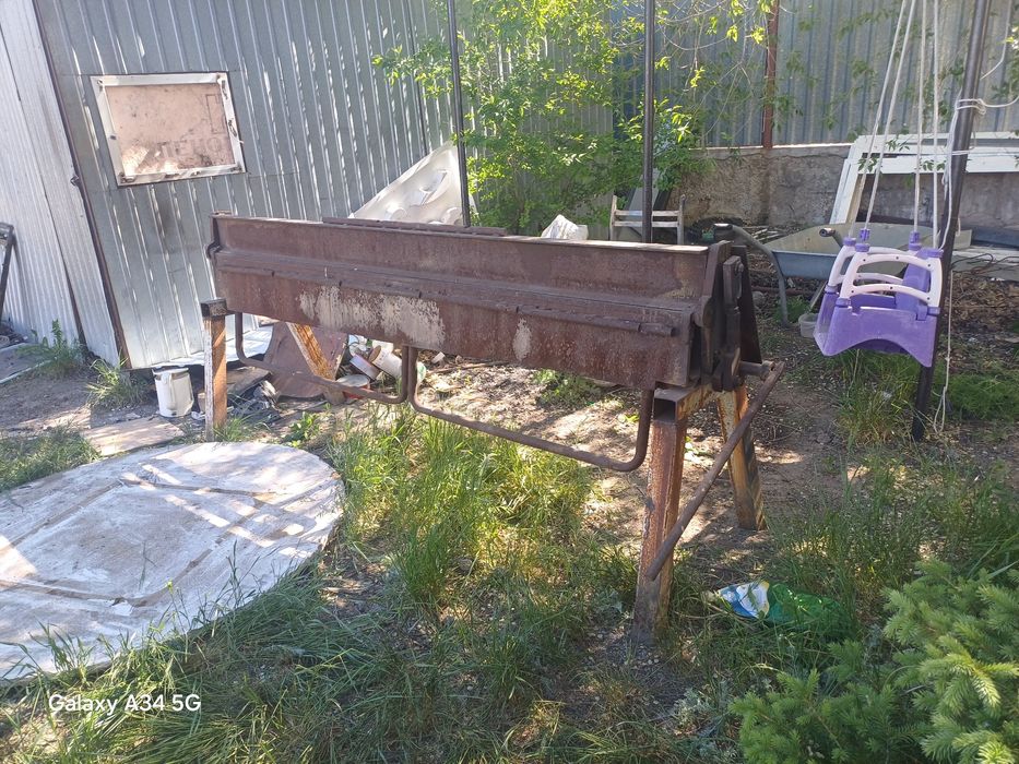 Листогибочный станок
