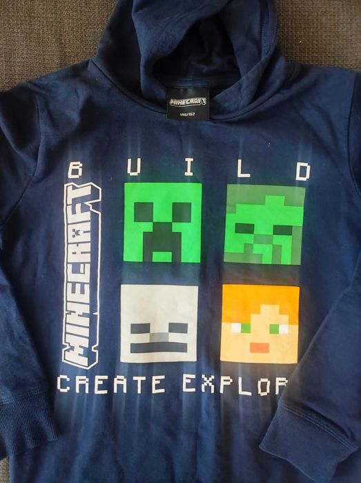 Анурак размер 152 - 2 броя заедно