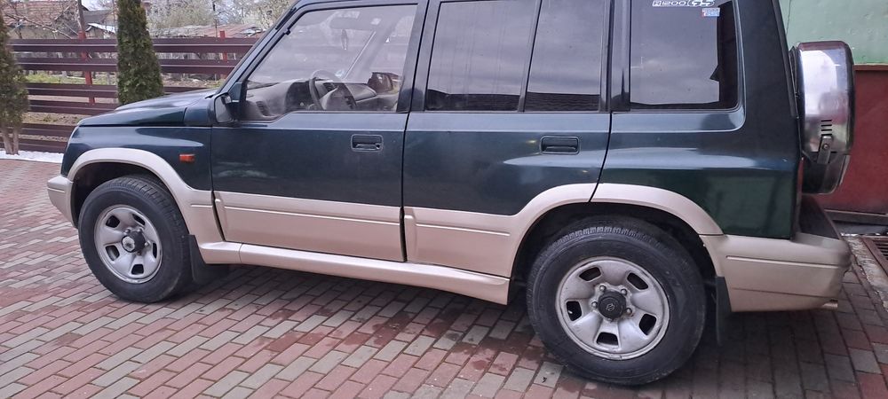 Se vinde Vitara stare  buna motor V6 24 valve
