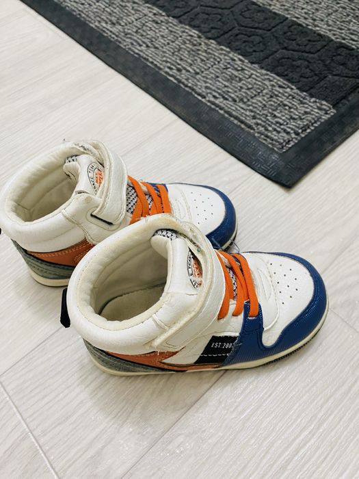 Продам обувь мальчик 23 р осенний