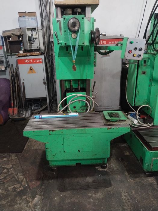 Продаю станки , хонингавальный,расточной