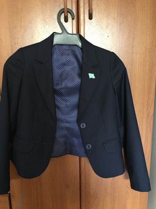 Продам школьную форму