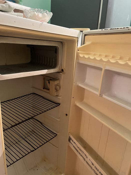 Жұмыс істейтін холаделник бар арзан бағада