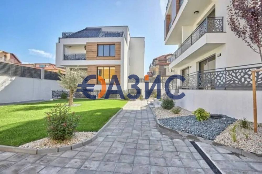 Продава се Двустаен апартамент в Созопол - 59 кв.м за 1081 €/кв.м - Снимка #8