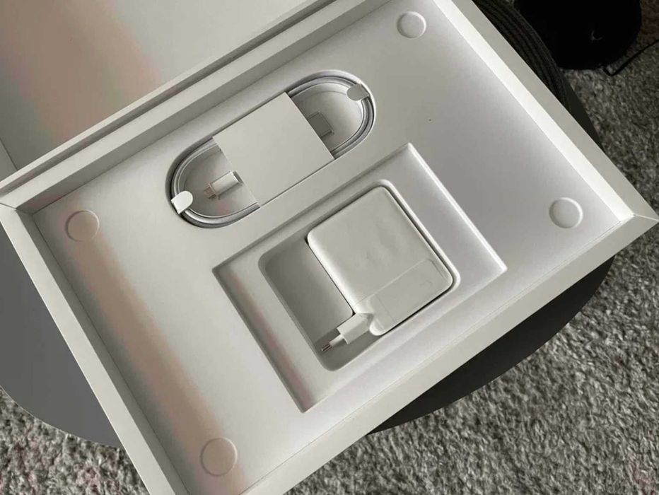 Apple Macbook Pro M1 16 inch 512GB SSD