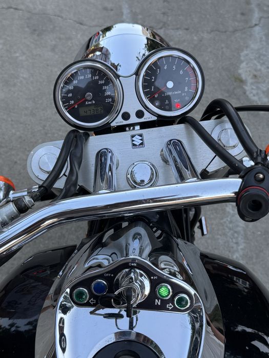 Vand motocicleta Suzuki Marauder VZR 1600