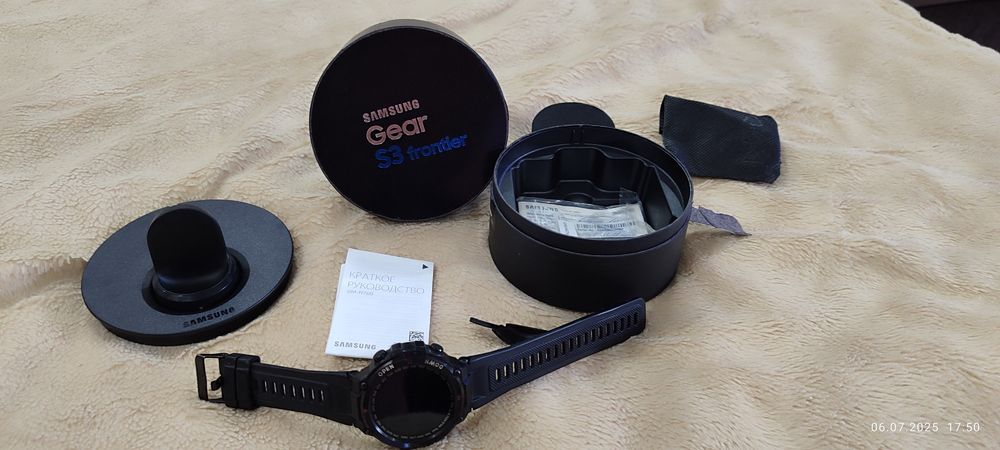 Часы Самсунг Gear S3