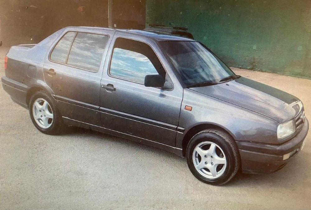 Срочно продаю авто цена ниже рынка