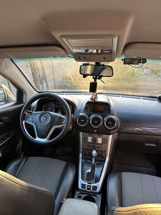 Vând Opel Antara