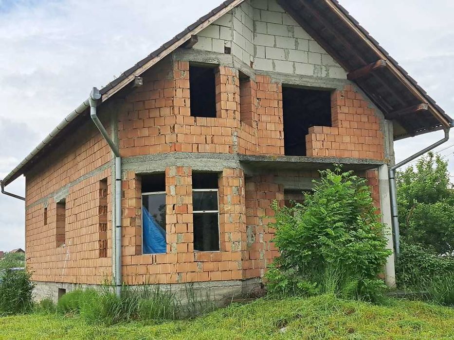 Vand casa cu teren 572 mp, Reghin, Mures